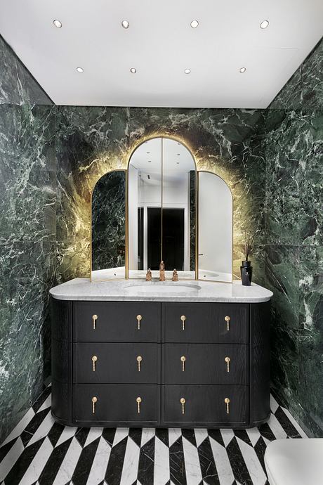 Art Deco Retreat in Tel Aviv Channels The Great Gatsby Vibes - 8