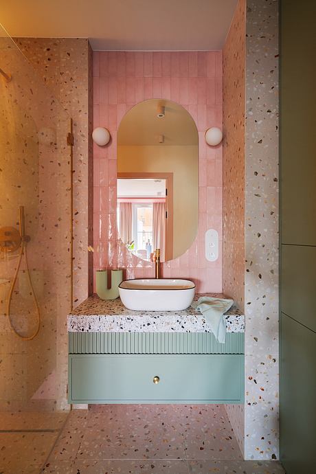 Apartment in Cracow Celebrates Pastel Hues and Offbeat Vintage Details - 7