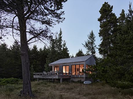 Home for an Artist by Laura Killam Architecture - 10