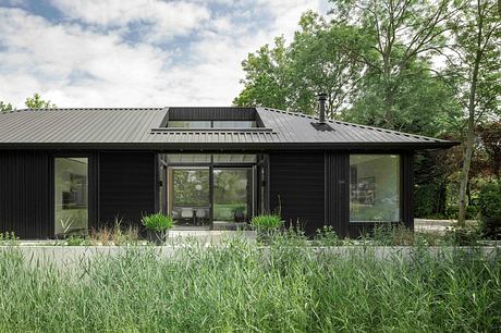 Senior Shelter by i29 - 7