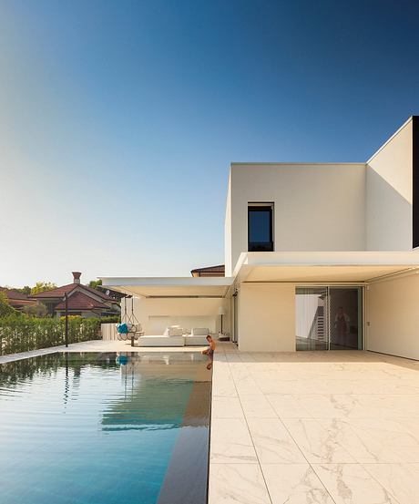 INOUT House by 3ndyStudio - 9