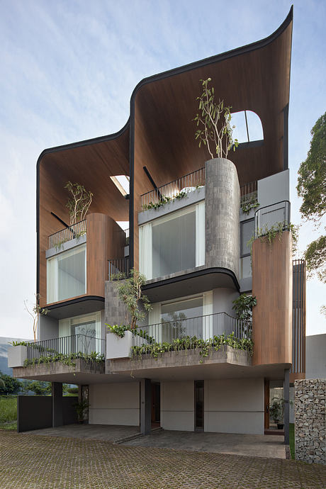 Ombak Community House Designed with Community-Focused Rooftop Spaces in Mind - 10