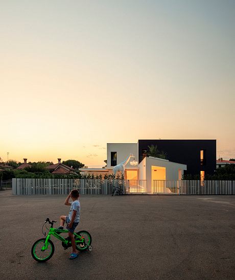 INOUT House by 3ndyStudio - 10