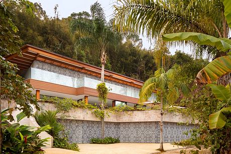 Renda House by André Luque Arquitetura - 13