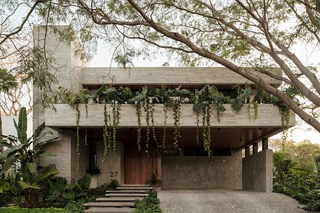 Amankay House by Di Frenna Arquitectos - 1