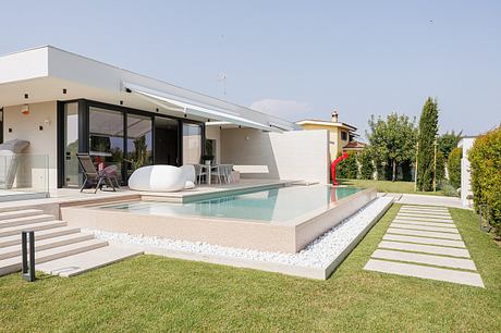 The House with No Doors by Marco Marchetti - 1