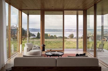 Whidbey Uparati by Wittman Estes - 1
