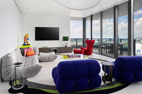 Penthouse at the Heart of Miami by Nar Design - 2