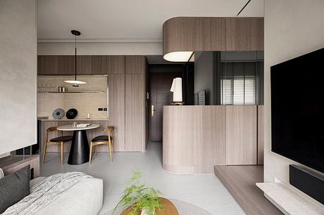 Residence W: Ingenious Design Maximizes Limited Space - 3