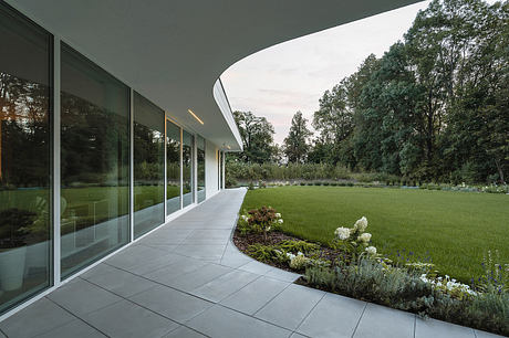 Swoosh House by Pawel Lis Architekci - 3