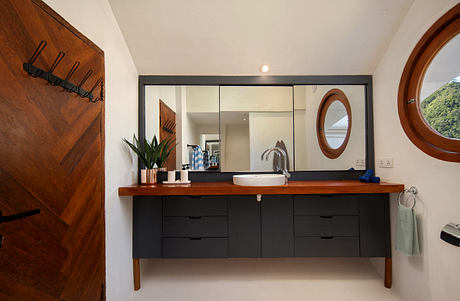 Drop Pod by Inspiral Architecture and Design Studios - 6
