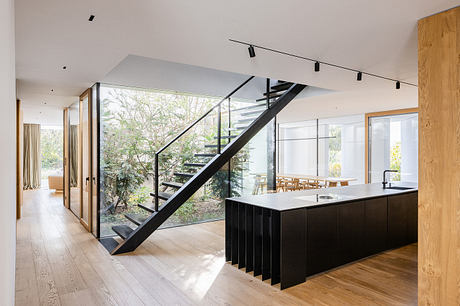 House with Gills by Beef Architekti - 7