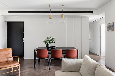 E Apartment by Maya Sheinberger - 5