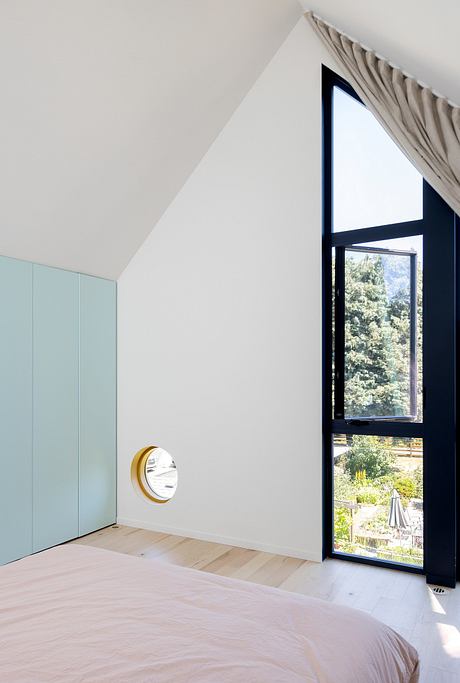 Fluevog House by MA+HG Architects - 6