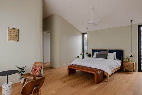 Mahogany House by R Architecture - 6