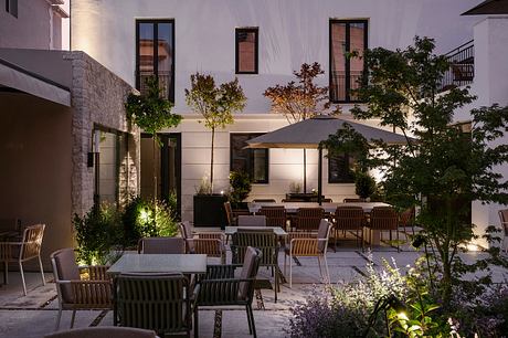 Hotel Rhin Garden by Sandra Tarruella Interioristas - 8