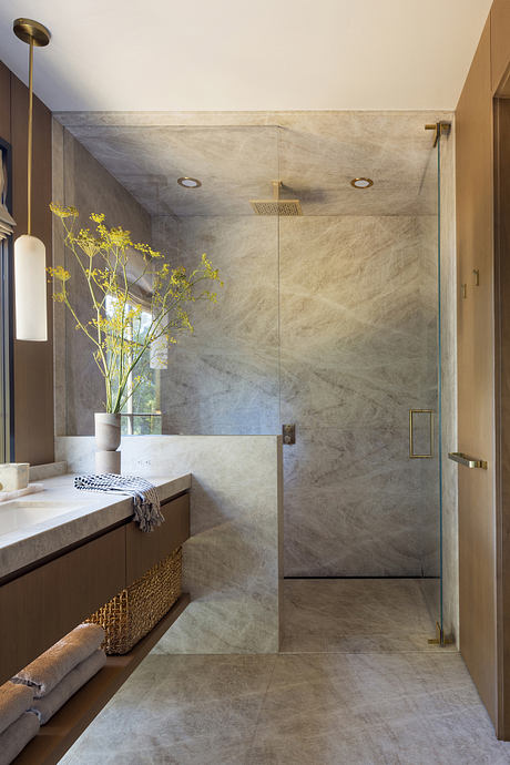 Materials Matter: Sophisticated Vishal in California’s Sublime Los Altos Hills - 7