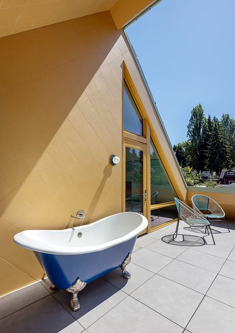 Fluevog House by MA+HG Architects - 8