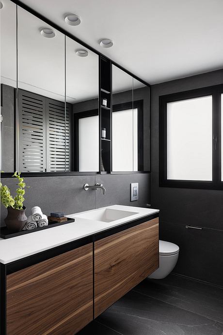 E Apartment by Maya Sheinberger - 10