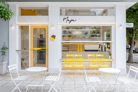 Maja Coffee Shop — A Corner Coffee Ritual Open to the Street in Volos - 1