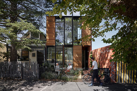 Parkside: Compact Two-Storey House Facing the Park in Fitzroy North - 1