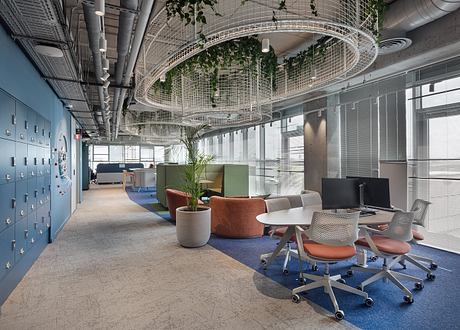 Confidential Company: Color-Driven Offices That Spark Bold Teamwork - 1