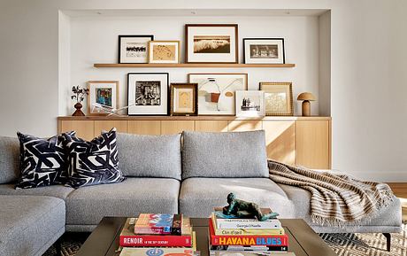 River Road Reorganizes a Ranch Home for Easy Flow and Southern Light - 2