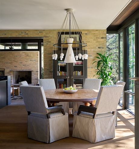 Oak Creek Court Reframes Family Life Around an Oak-Lined Creek Home - 3