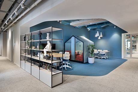 Confidential Company: Color-Driven Offices That Spark Bold Teamwork - 2