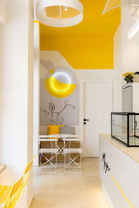 Maja Coffee Shop — A Corner Coffee Ritual Open to the Street in Volos - 4