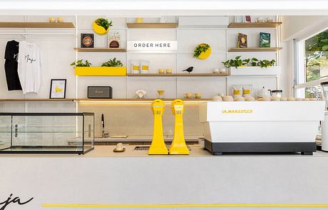 Maja Coffee Shop — A Corner Coffee Ritual Open to the Street in Volos - 5