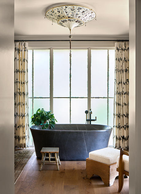 Oak Creek Court Reframes Family Life Around an Oak-Lined Creek Home - 8