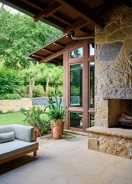 Foothill Terrace Reborn: A Sensitive Remodel in Austin’s Green Belt - 10