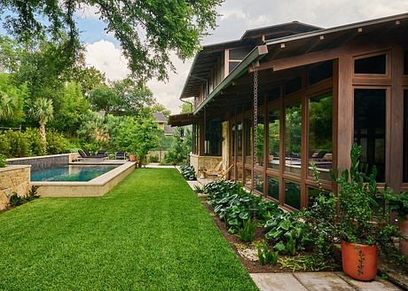 Foothill Terrace Reborn: A Sensitive Remodel in Austin’s Green Belt - 13