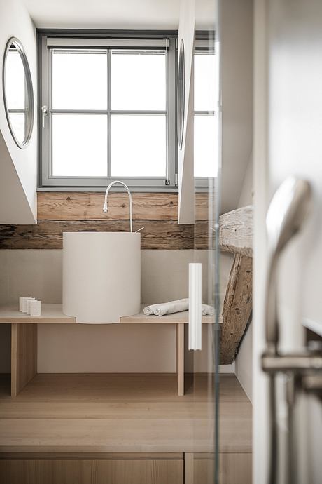 Altes Gericht Reworks a Historic Court into Two Quiet Homes in Klausen - 4