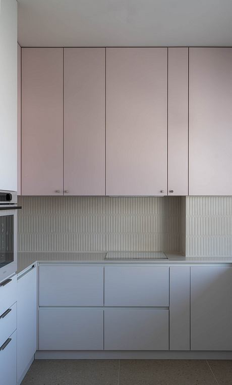 Fairy tale: Warm Minimalism for a Bucharest Work-From-Home Apartment - 7