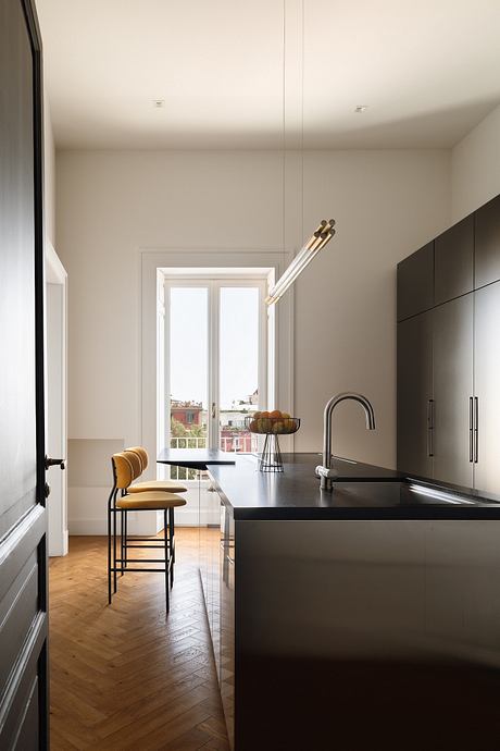 Toga&Design: Eclectic Naples Apartment Revives a Historic Rooftop - 4