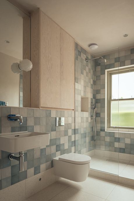 Twin Pitches: Deep Retrofit Turns an Edwardian House into a Home - 9