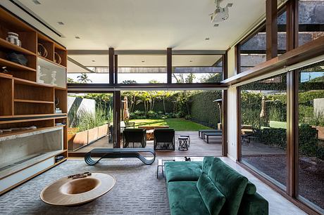 Residência CV by Luiz Volpato Arquitetura - 2