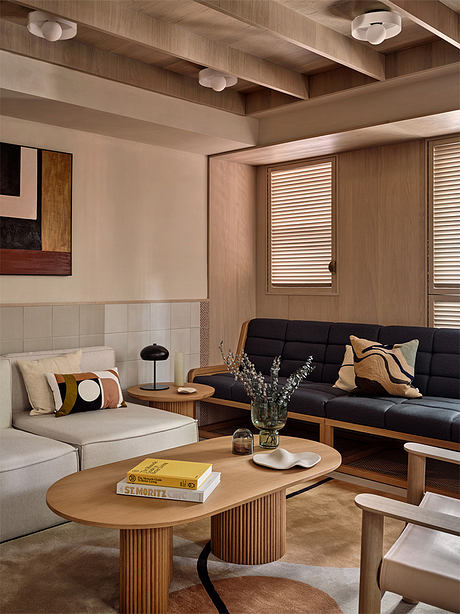 Ying’nFlo: A Youthful Guesthouse With Courtyard Life in Hong Kong - 2