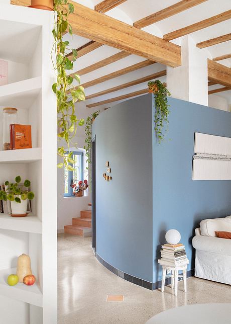 Casa patio casa patio – a Courtyard Home Reborn with Color - 2