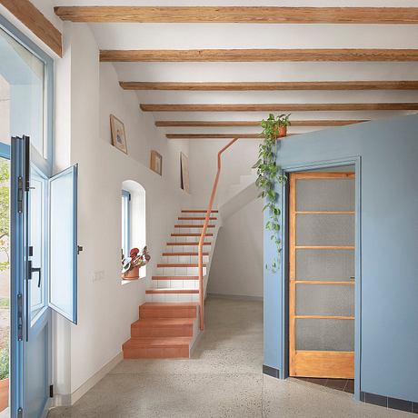 Casa patio casa patio – a Courtyard Home Reborn with Color - 3