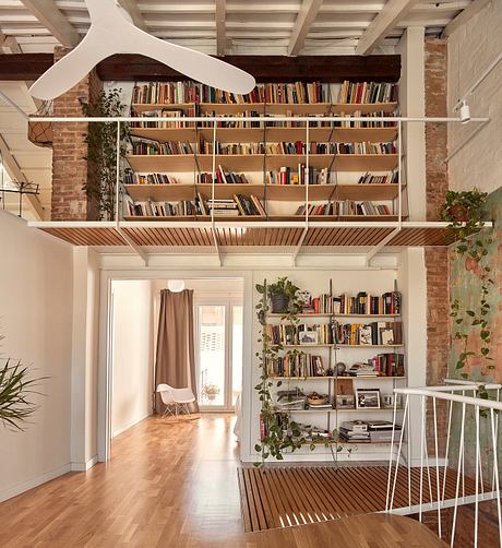 Philosopher’s House: Adaptive Reuse Revives a Valencia Townhouse Home - 3