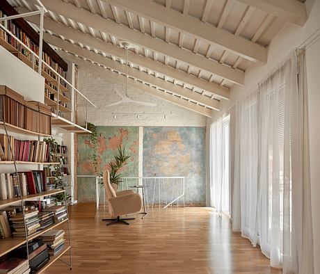 Philosopher’s House: Adaptive Reuse Revives a Valencia Townhouse Home - 4