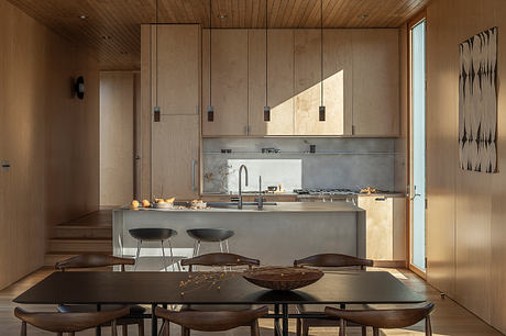 Whidbey Uparati: Light Timber Structure for a Meditative Retreat Home - 3