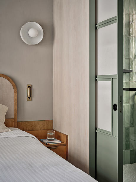 Ying’nFlo: A Youthful Guesthouse With Courtyard Life in Hong Kong - 6