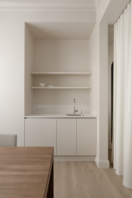 Marsala Showroom: Residential Warmth Shapes a Kyiv Footwear Boutique - 8