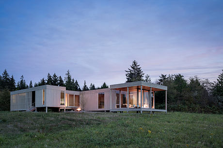 Whidbey Uparati: Light Timber Structure for a Meditative Retreat Home - 9