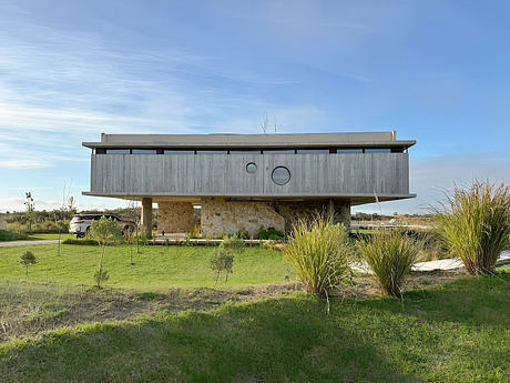 Casa Salvaje Rewrites Coastal Family Living with Layered Courtyards - 1