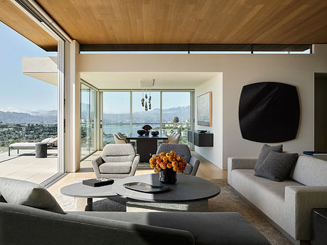 Lagoon View: Open Plan Living Framed by Bay Vistas - 2